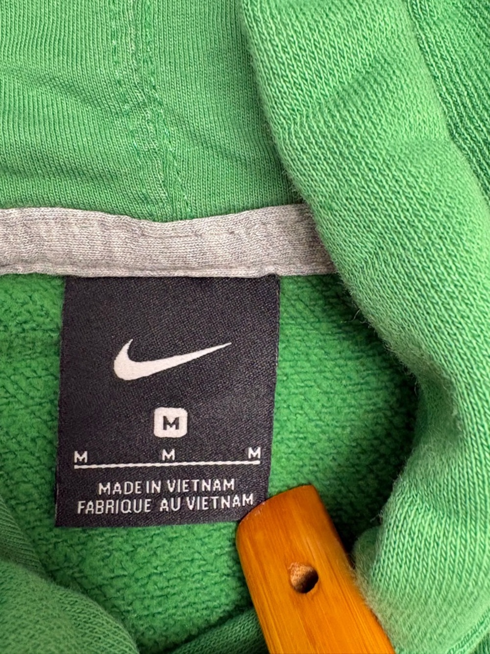 Nike Green Pullover Hoodie with White Swoosh - Picture 4 of 6